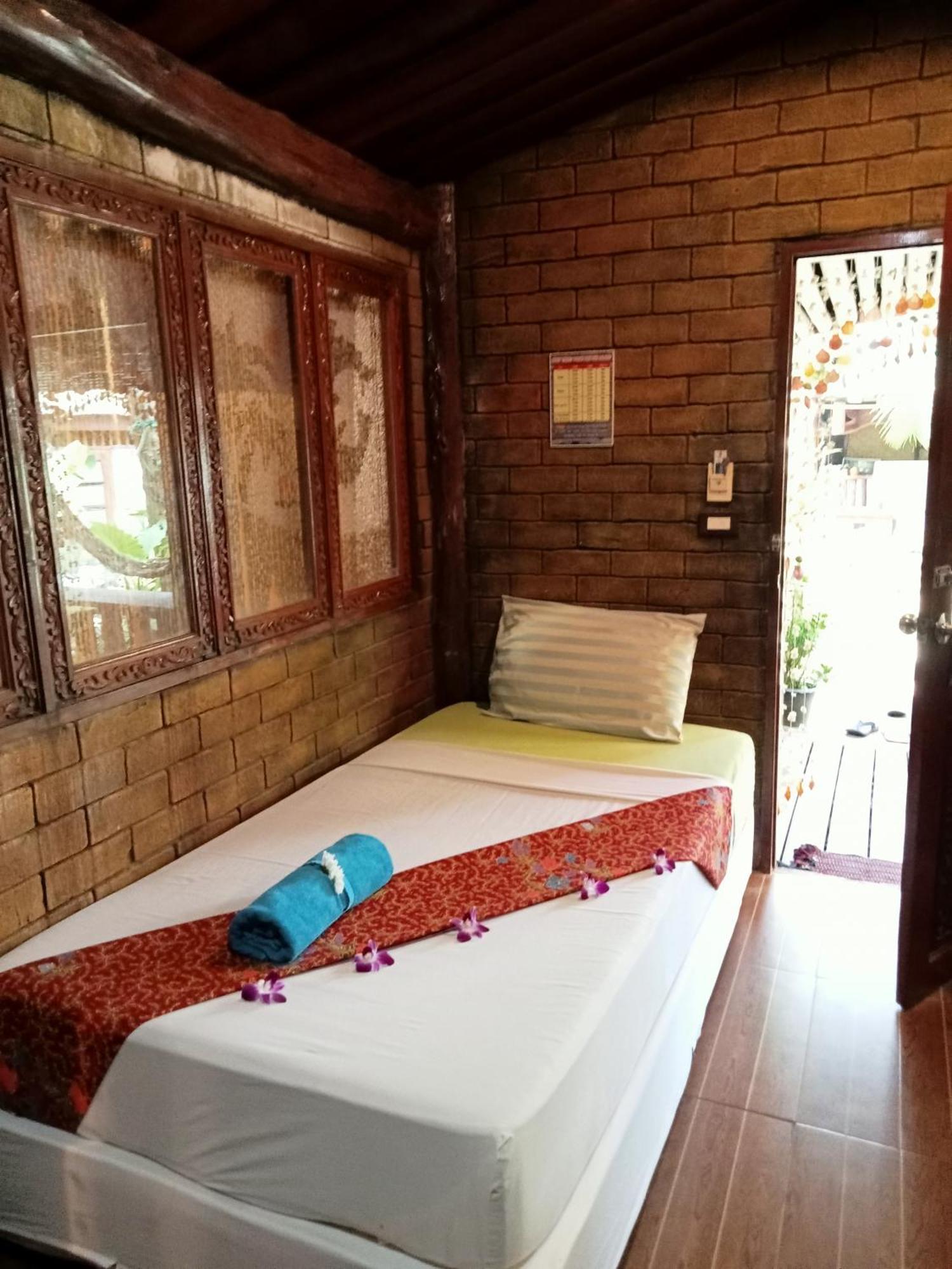 P P Garden Home Bungalow Islas Phi Phi Habitación foto